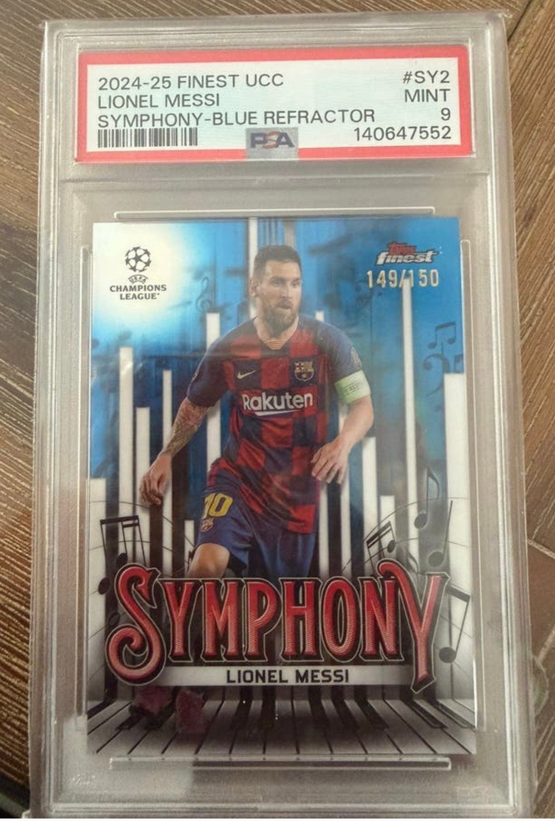 Lionel Messi Topps Finest Symphony Blue Refractor /150 PSA 9, Ophalen of Verzenden, Zo goed als nieuw, Plaatje