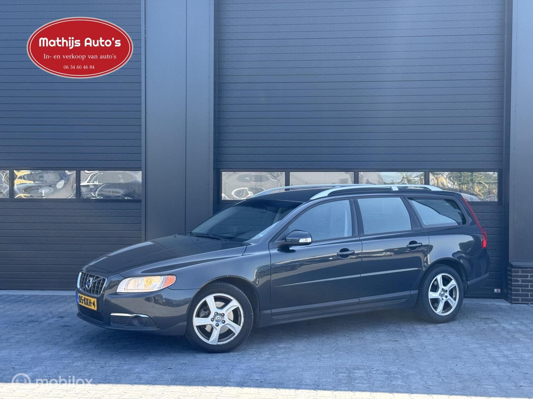Volvo V70 2.4D Kinetic Automaat! Youngtimer! 5 cilinder! Goe, 15 km/l, 1800 kg, Automatische klimaatregeling, Diesel