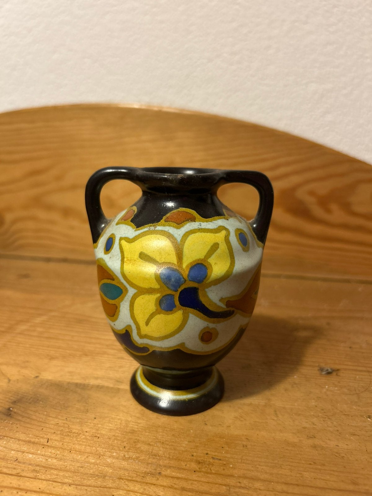 Gouda plateel vaasje of kruikje Arnhem, Antiek en Kunst, Ophalen of Verzenden