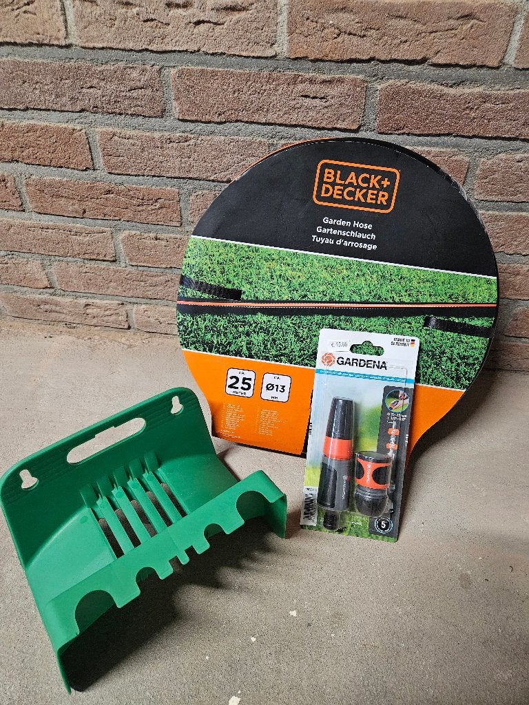 Tuinslang 12 mm. 25 meter  + Gardena spuitset en wandhouder, Ophalen of Verzenden, Nieuw, Tuinslang