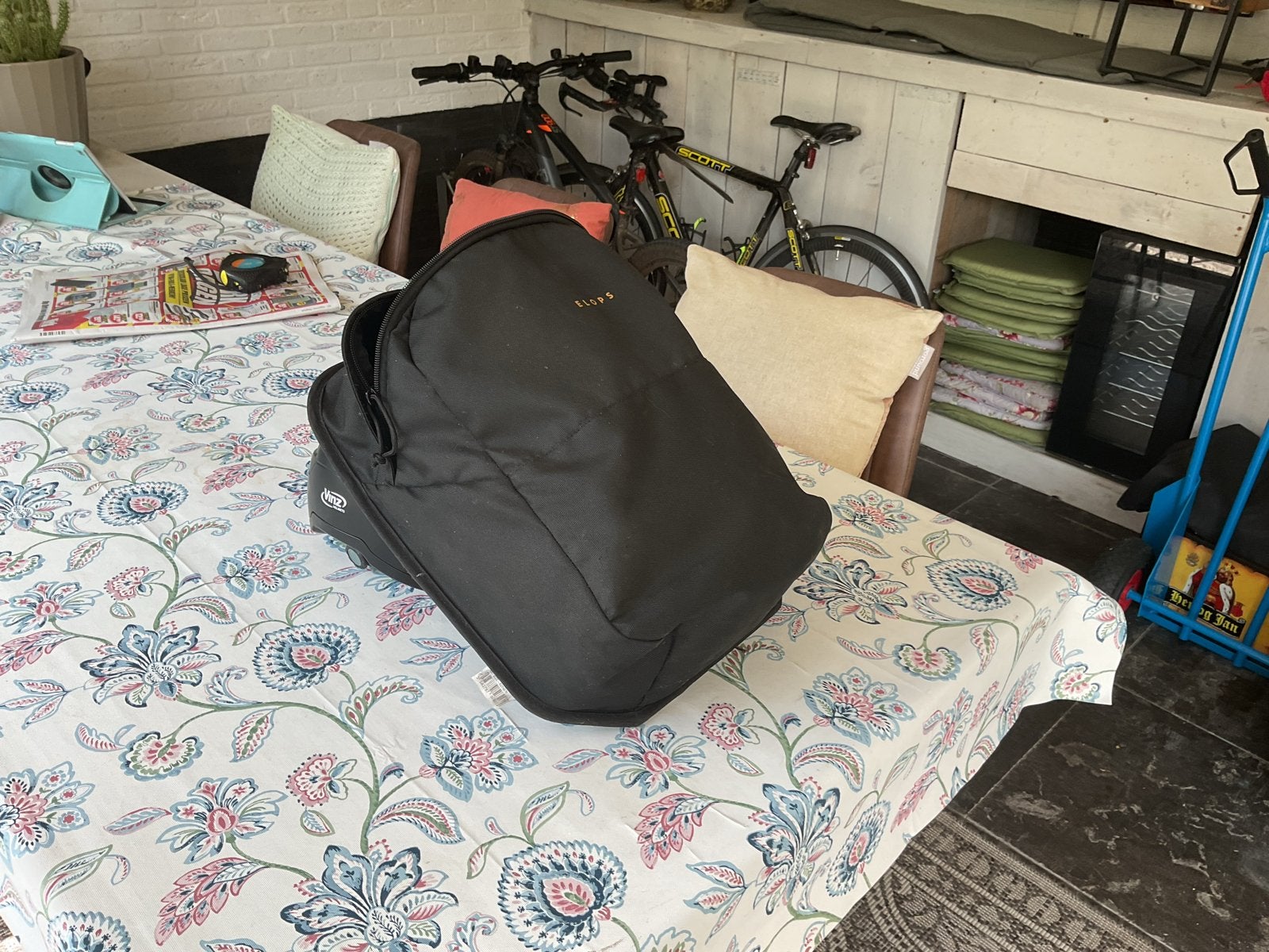 Handige zwarte fietstas - Elops, Ophalen, Gebruikt