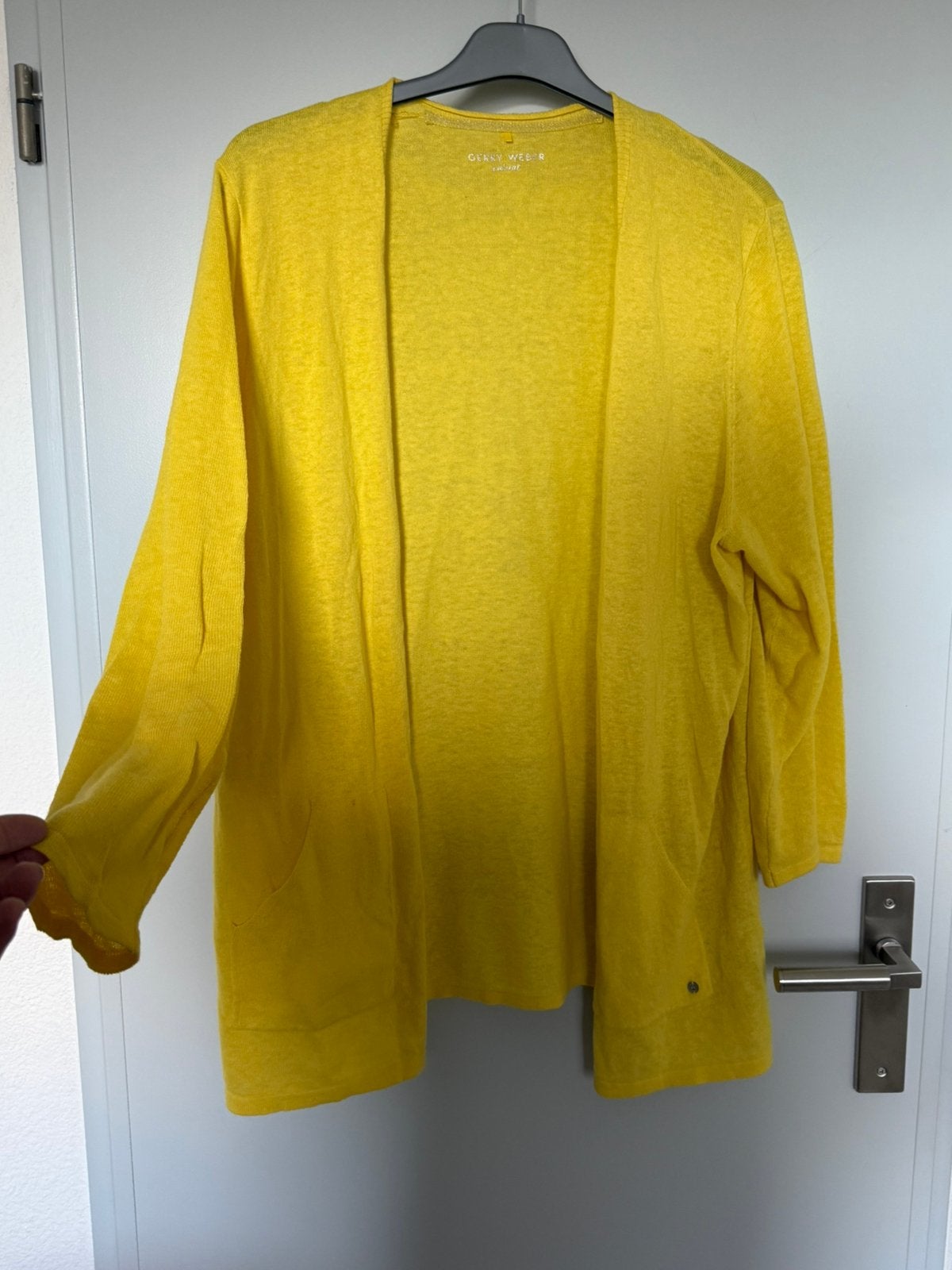 Gerry Weber halflang vest mt 46, Ophalen of Verzenden, Zo goed als nieuw, Maat 46/48 (XL) of groter, Geel