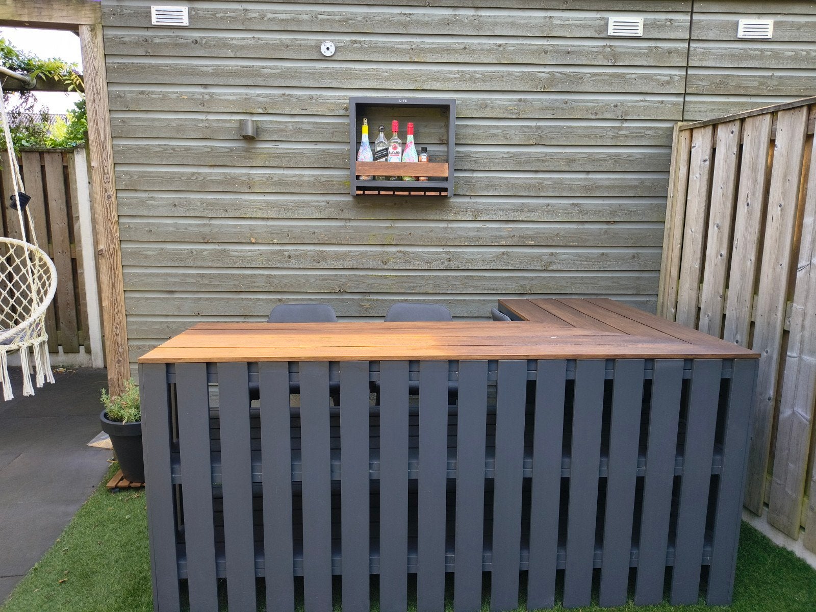 Life Bartafel met 3 barstoelen, Ophalen, Eettafel, 3 zitplaatsen, Teakhout