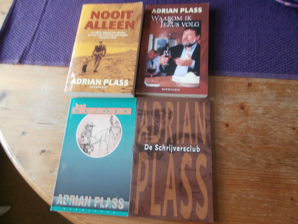 Boek Adrian Plass Nooit alleen Het bezoek De schrijversclub, Boeken, Ophalen of Verzenden, Zo goed als nieuw, Adrian Plass, Christendom | Protestants