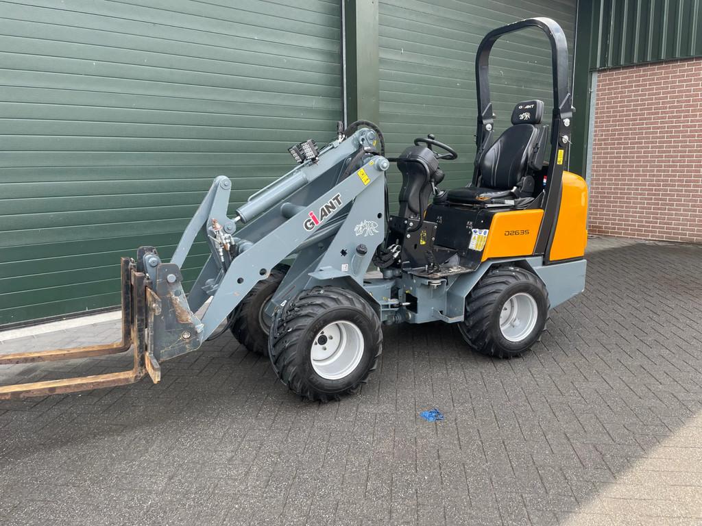 Giant 263 s ( bouwjaar 2017) (bj 2017), Wiellader of Shovel