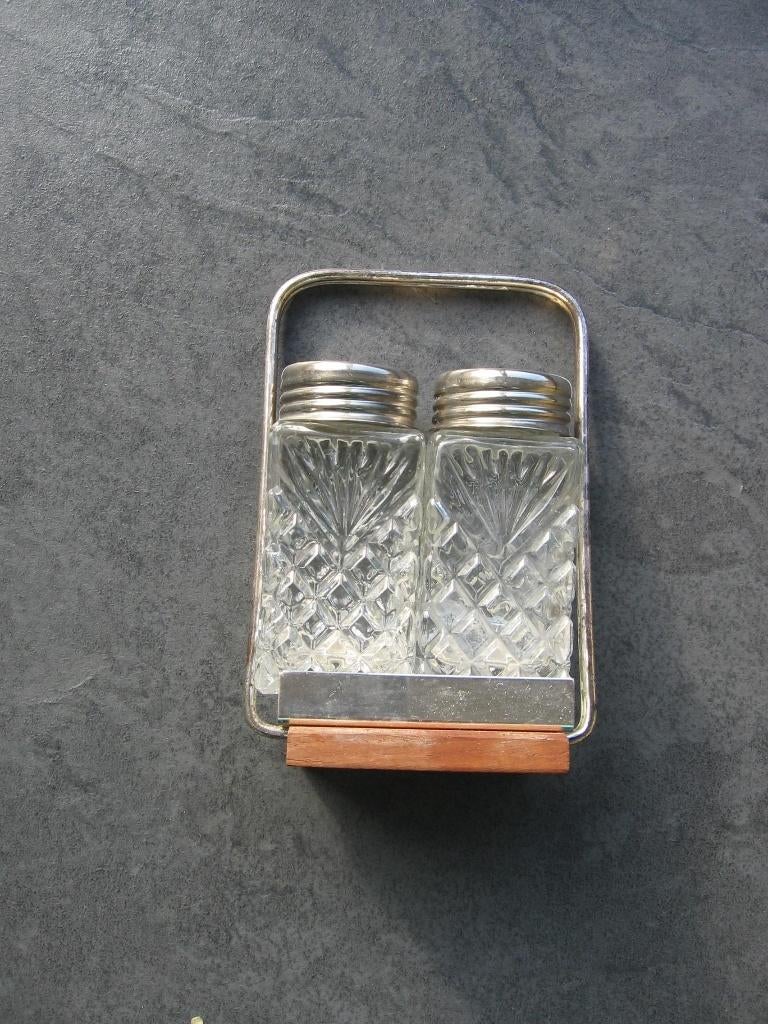 Glazen peper en zout setje 8 cm hoog., Antiek en Kunst, Ophalen of Verzenden