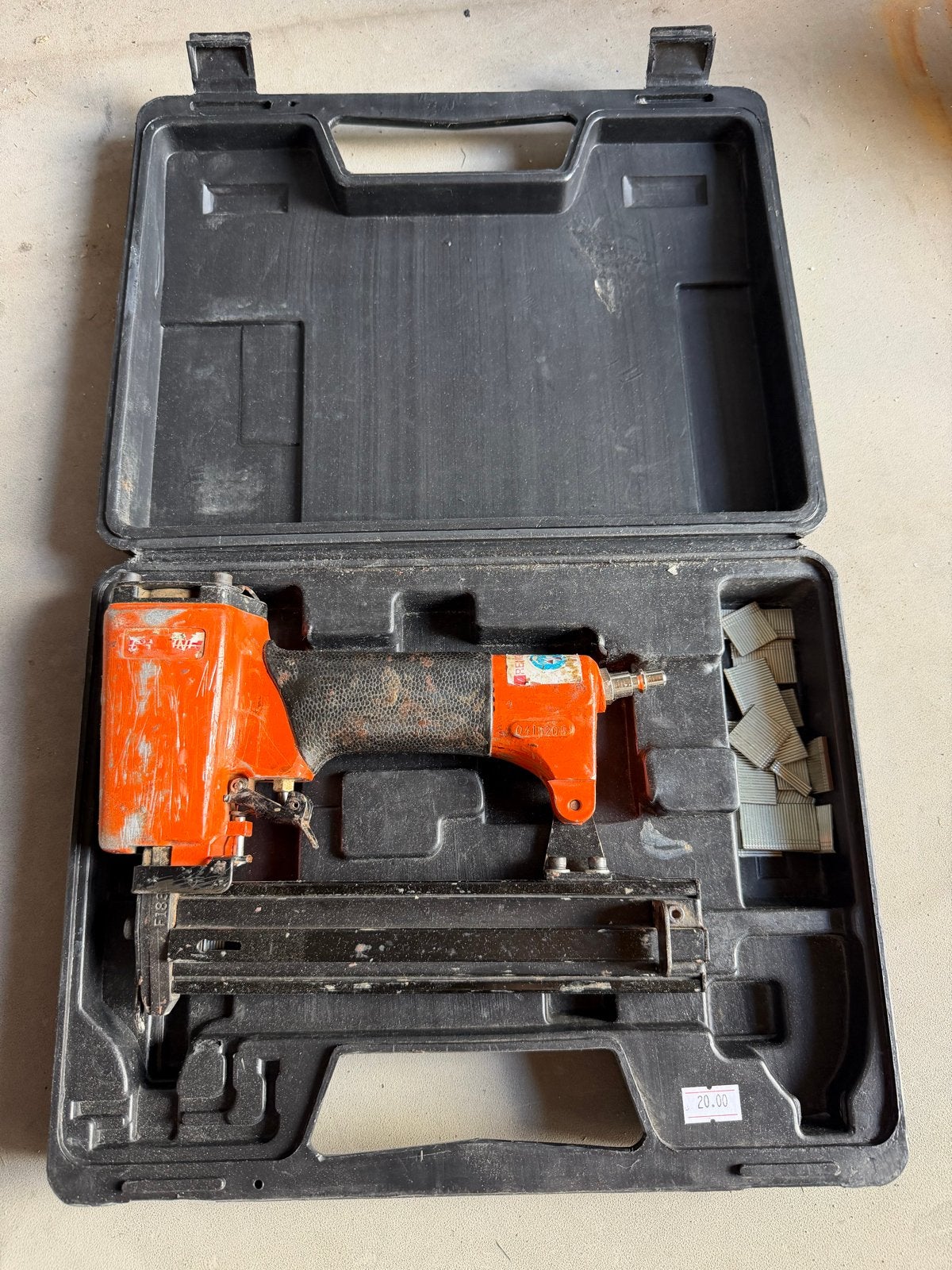 Gebruikte tacker/nietmachine in koffer, Ophalen, Gebruikt, Overige merken, Nieter