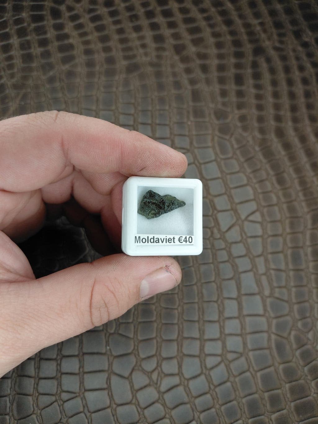 Spitse Moldaviet Speciment, Sieraden, Tassen en Uiterlijk, Edelstenen, Verzenden, Nieuw