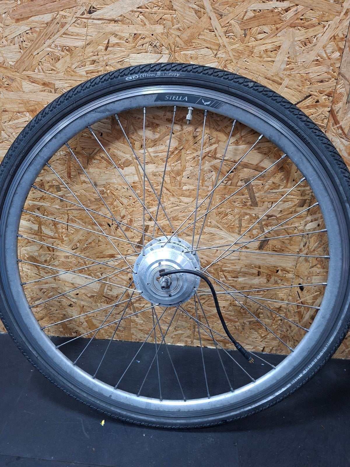 Stella voorwiel met motor - Vicenza 2014, Gebruikt, Stella, Failliet@Stella.nl, Oosteinderweg 1