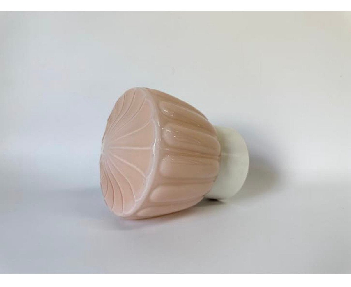 Roze Art Deco plafondlamp Thabur jaren dertig lange ribbels, Roze, Thabur, Zo goed als nieuw, Plafondlamp
