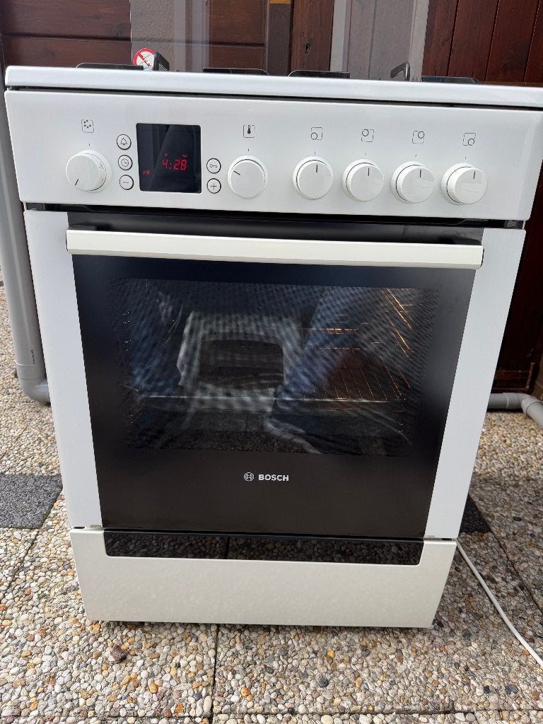 gasfornuis bosch in nieuwstaat, Witgoed en Apparatuur, Ophalen, Minder dan 85 cm, 60 cm of meer, Grill