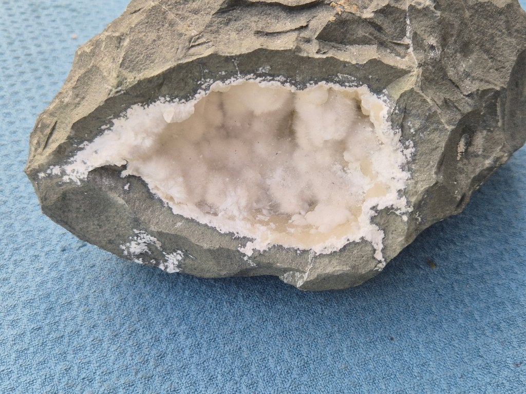 Okeniet geode, Verzenden, Mineraal