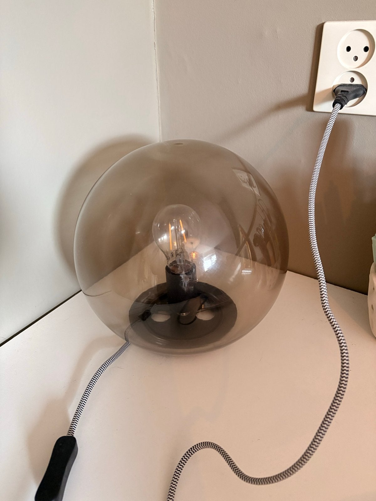 Fado tafellamp rookglas inclusief ledlampje, Ophalen, Overige merken, E27 (groot), Inclusief lichtbron