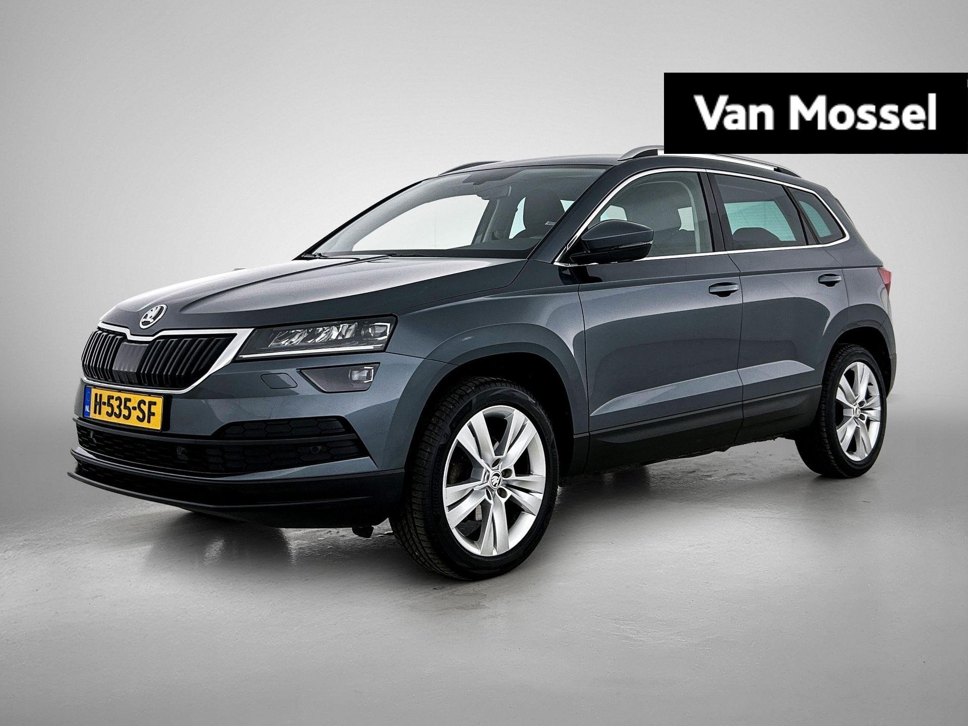 Skoda Karoq 1.5 TSI ACT Business Stoelverwarming/Camera/Elek, Auto's, 12 maanden, Stof, 4 cilinders, Karoq