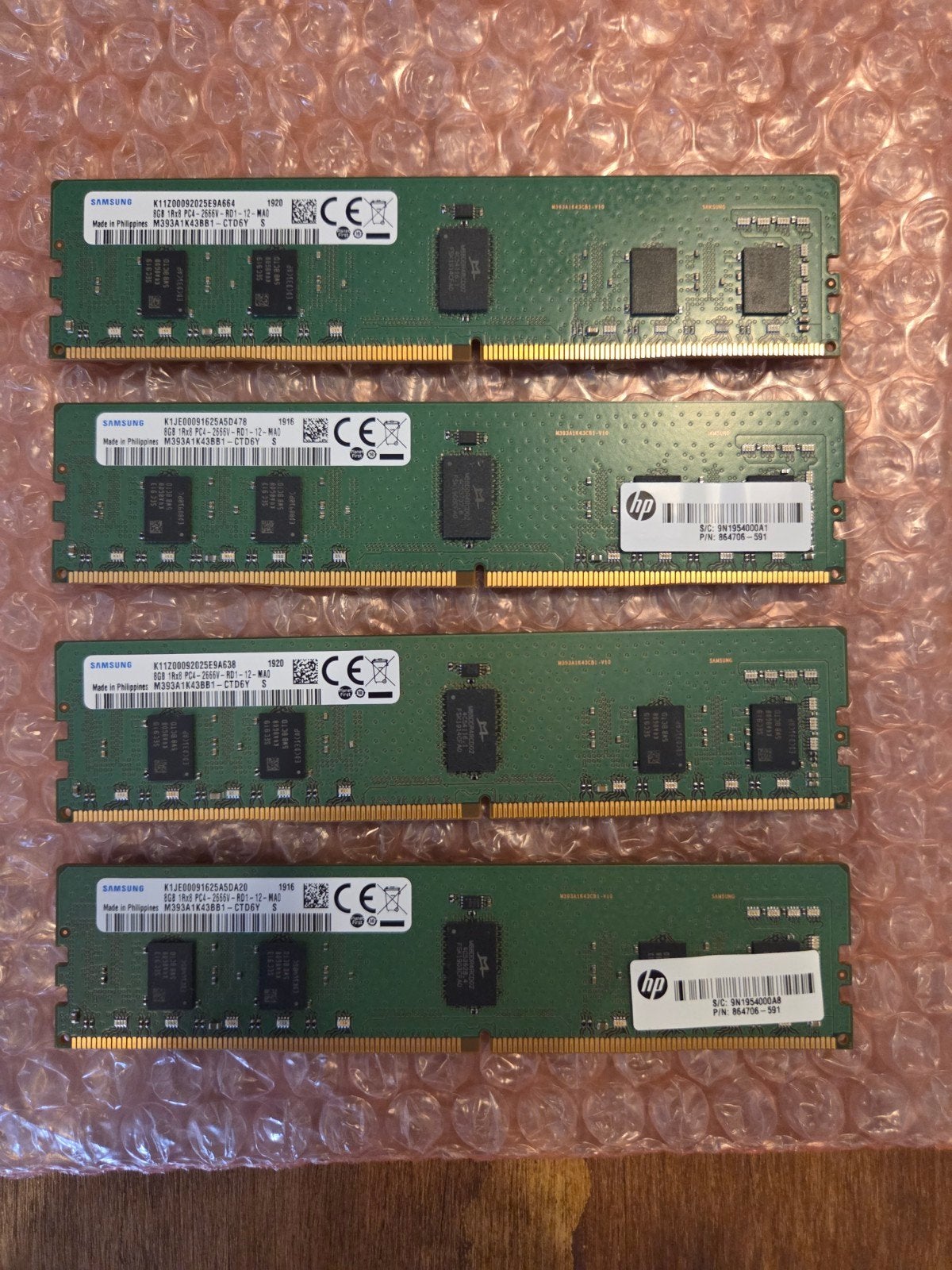 4x Samsung 8GB RAM DDR4 2666MHz Registered ECC M393A1K43BB1, Gebruikt, 32 GB, Server, DDR4