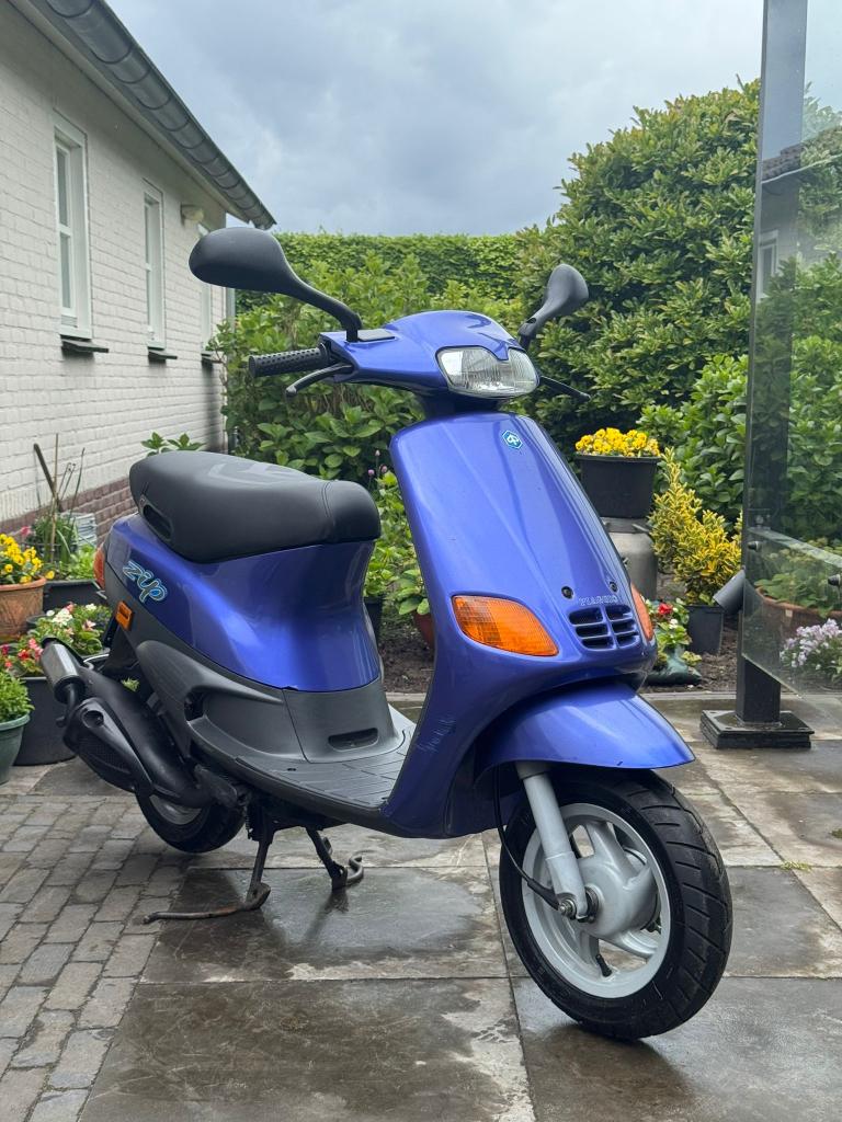 ⭐️Piaggio zip type 50cc 2 takt zeer snel Brom kenteken⭐️