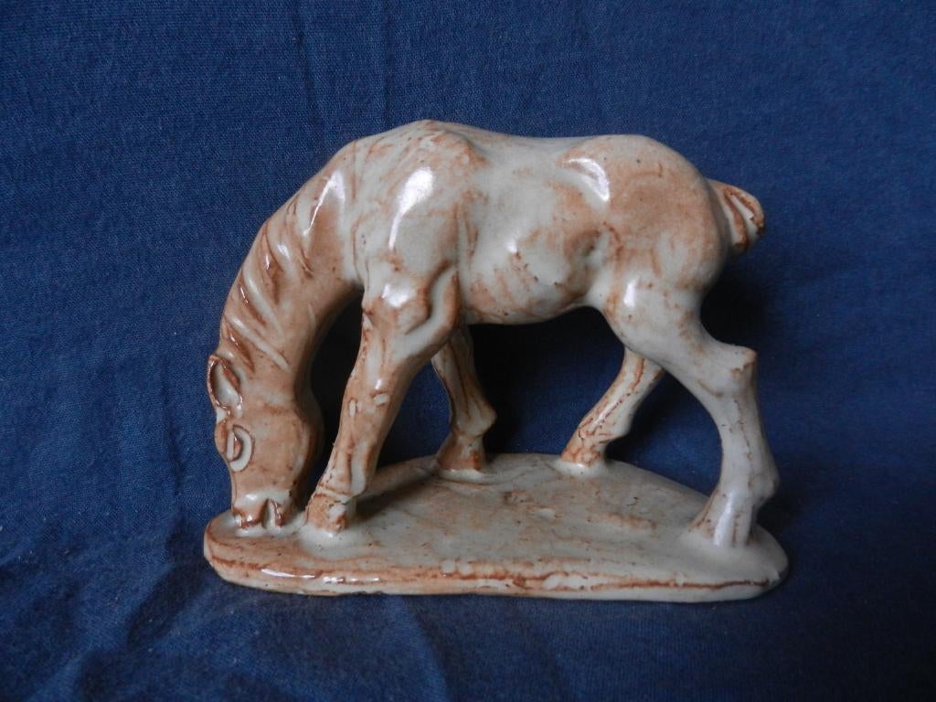 Aardewerk sculptuur Grazend paardje Petri of Mobach? b. 10,6, Antiek en Kunst, Ophalen of Verzenden