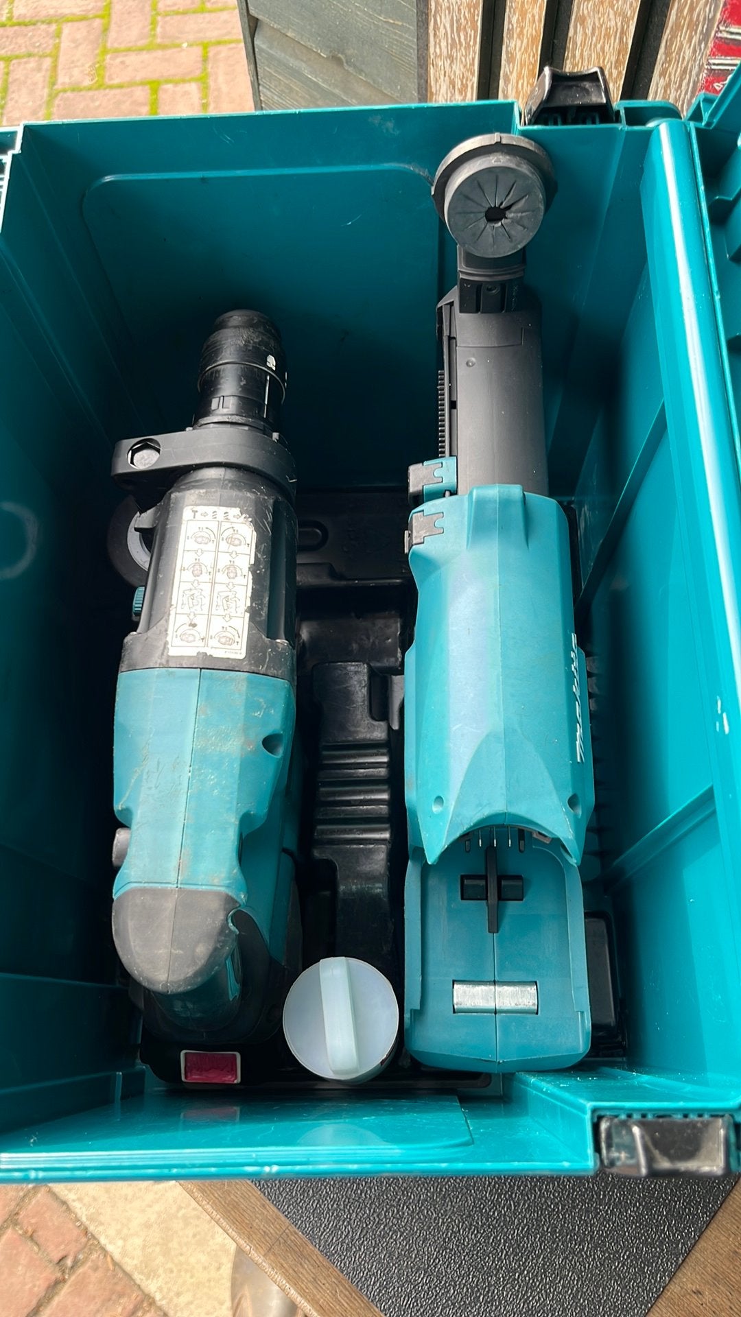 Makita DHR243 accu boormachine met afzuiging, Doe-het-zelf en Verbouw, Ophalen of Verzenden, Zo goed als nieuw, Boormachine