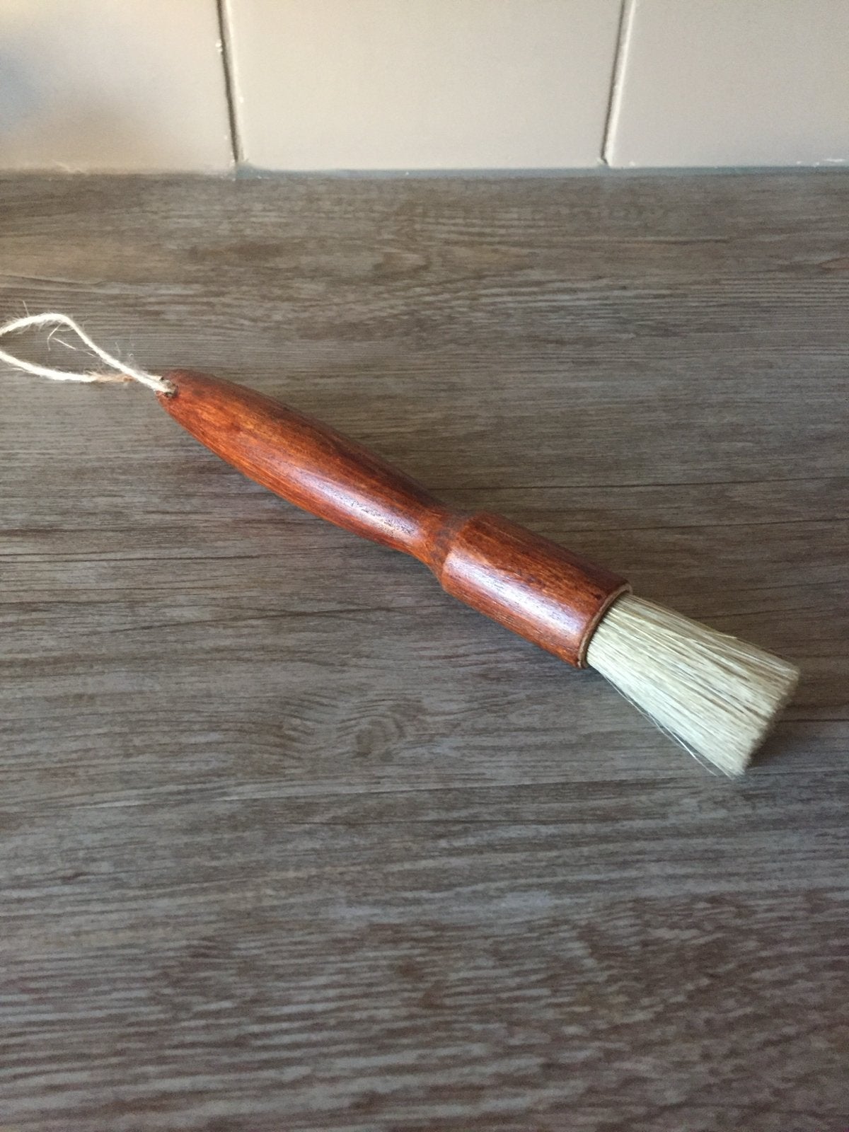 Houten Citruspers en Kwastje -, Ophalen of Verzenden, Nieuw, Hout