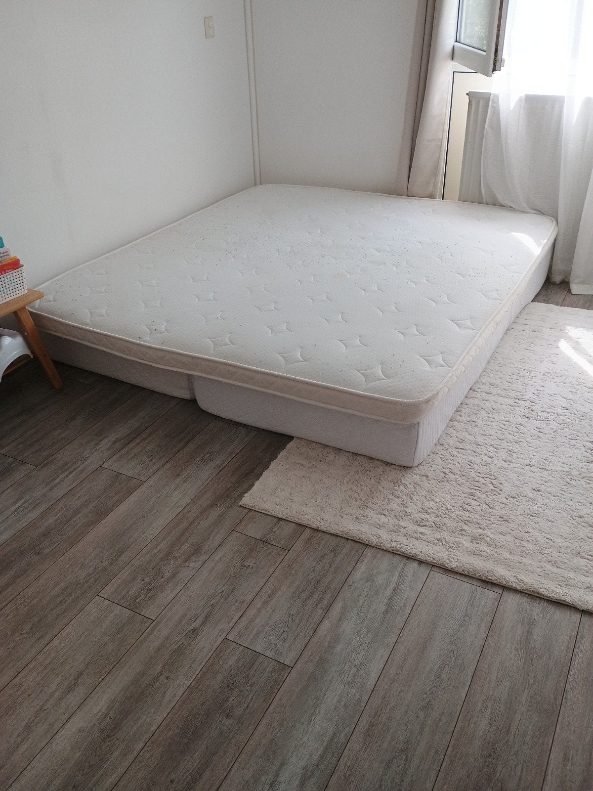 matras 2 stuks 90x200 cm plus topper, Wit, Tweepersoons, Zo goed als nieuw, 200 cm