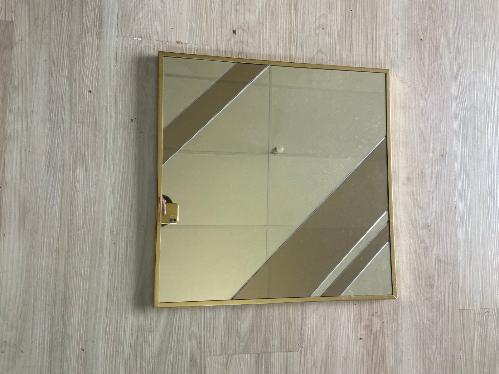 Vierkante spiegel met gouden rand en patroon, Minder dan 50 cm, Vierkant, Nieuw, Ophalen of Verzenden