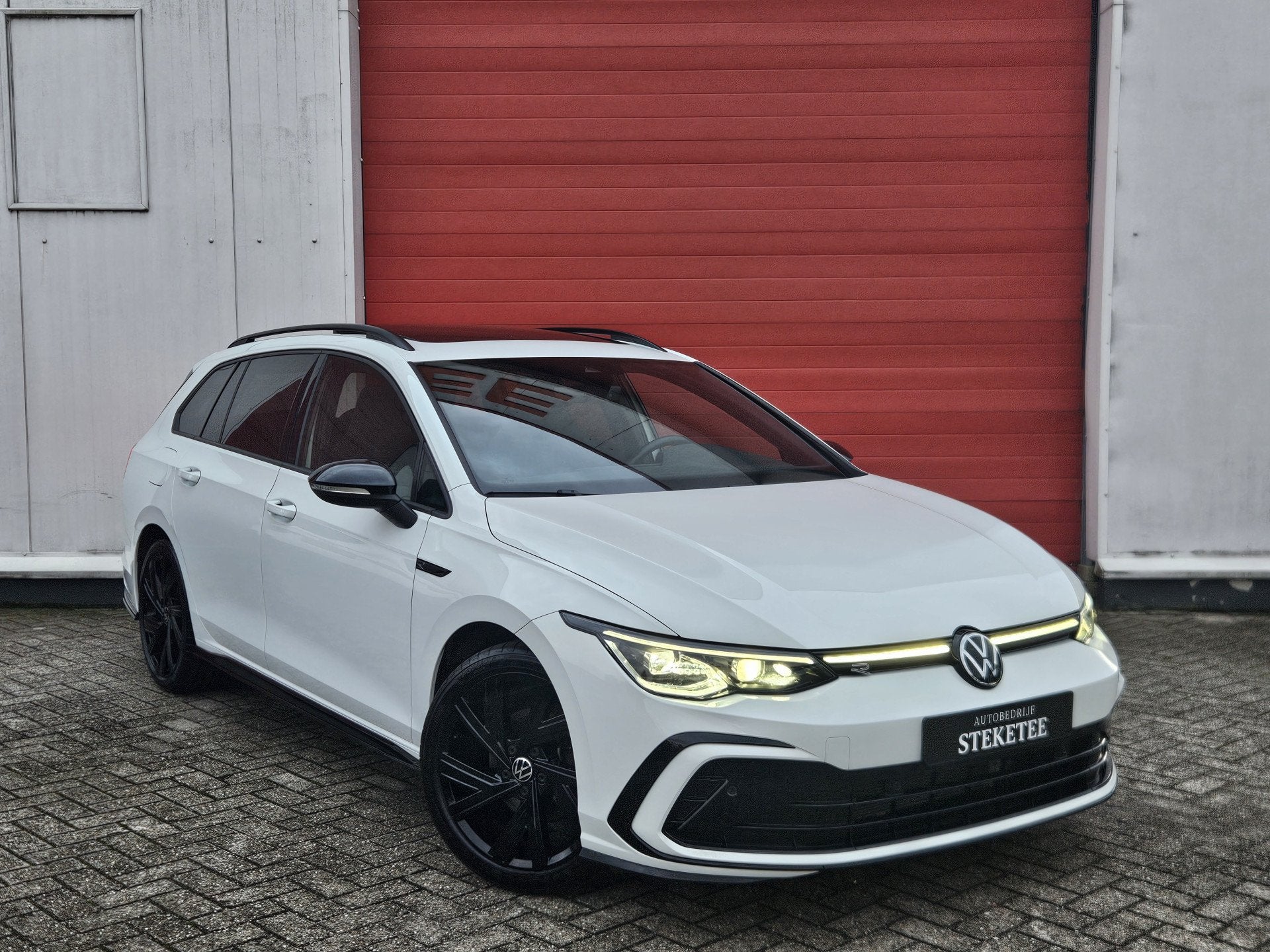 Volkswagen Golf Variant 1.5 eTSI R-Line Business+ | Pano | E, Auto's, 12 maanden, 1325 kg, Euro 6, 4 cilinders