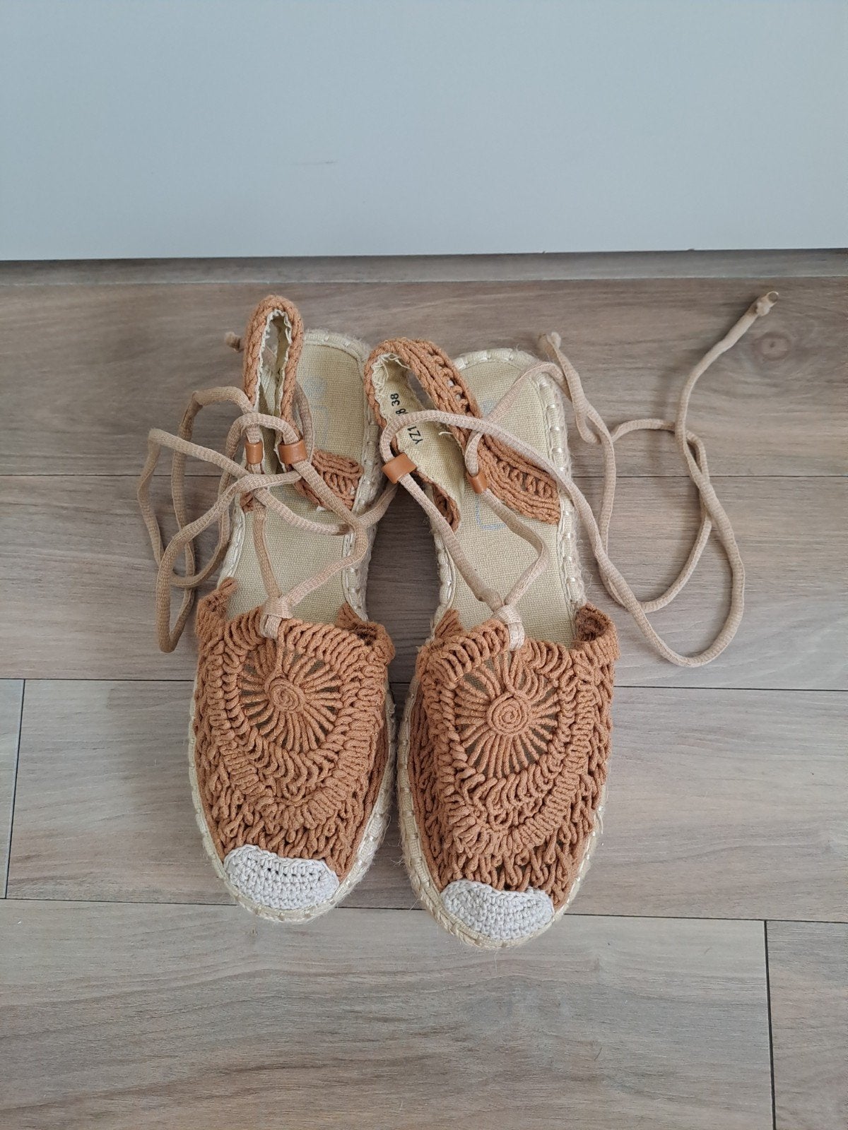 Espadrilles in maat 37/38, Bruin, Nieuw, Ophalen of Verzenden, Espadrilles of Moccasins