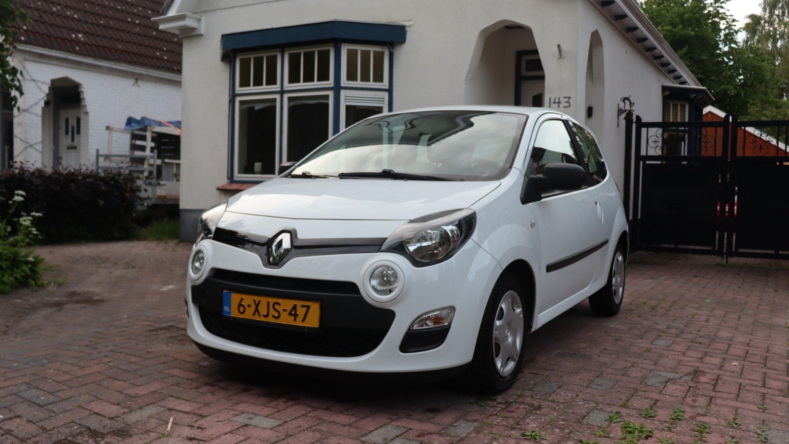 Renault Twingo 1.2 16v 75pk 2014 Wit, Auto's, Renault, Particulier, Twingo, ABS, Airbags, Airconditioning, Bluetooth, Centrale vergrendeling