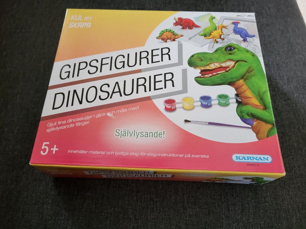 Nieuw! Gips gieten en schilder dino set, Ophalen of Verzenden, Nieuw, Knutselen