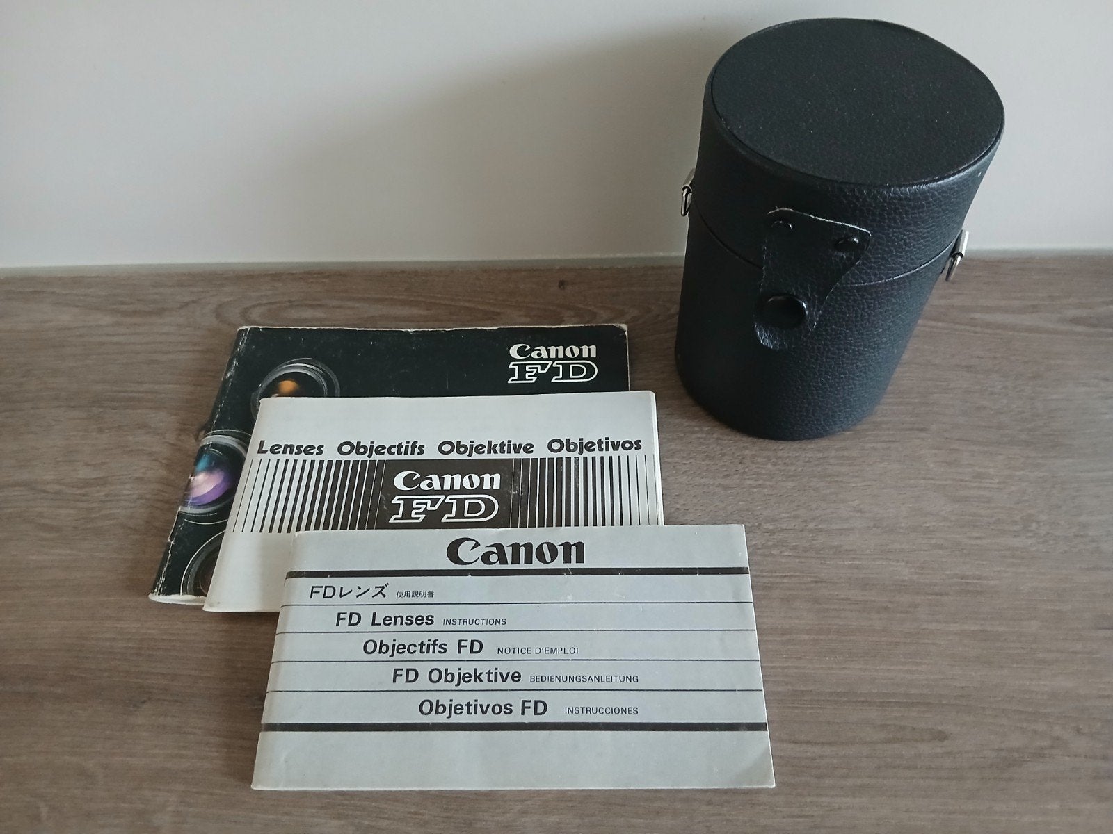 Canon lens FD 135 1:28, Gebruikt, Canon, Beschermhoes/tas, Canon FD