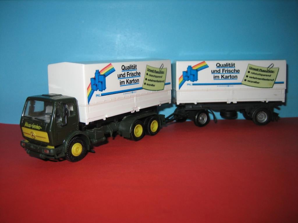 Muller-Qualitat  MERCEDES combi met afzetbakken  Herpa, Ophalen of Verzenden, Zo goed als nieuw, Bus of Vrachtwagen, Herpa