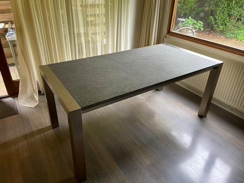 Eettafel / tuintafel *** RVS + natuursteen (basalt), Ophalen, Overige materialen, 50 tot 100 cm, Zo goed als nieuw