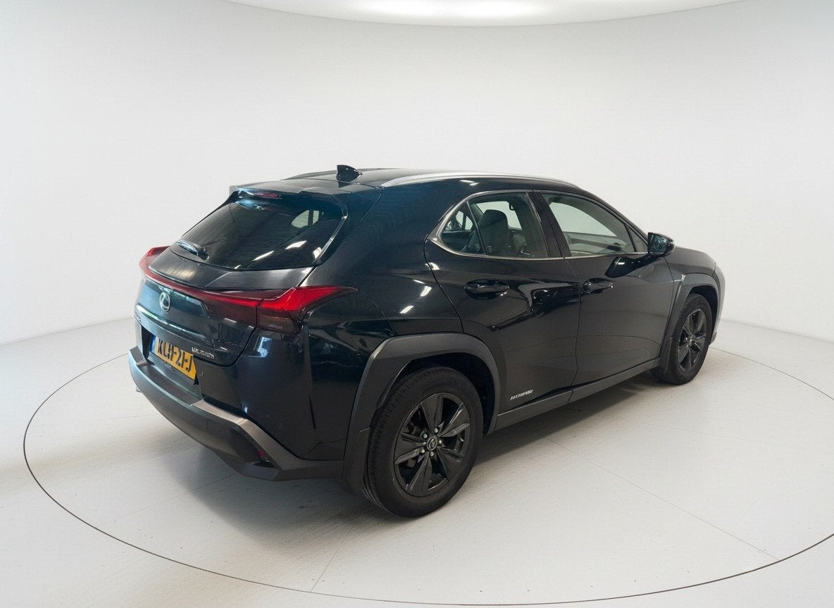 Lexus UX 250h Luxury Line | Stoelverwarming | Carplay | Adap, Auto's, 12 maanden, Gebruikt, 4 cilinders, Zwart