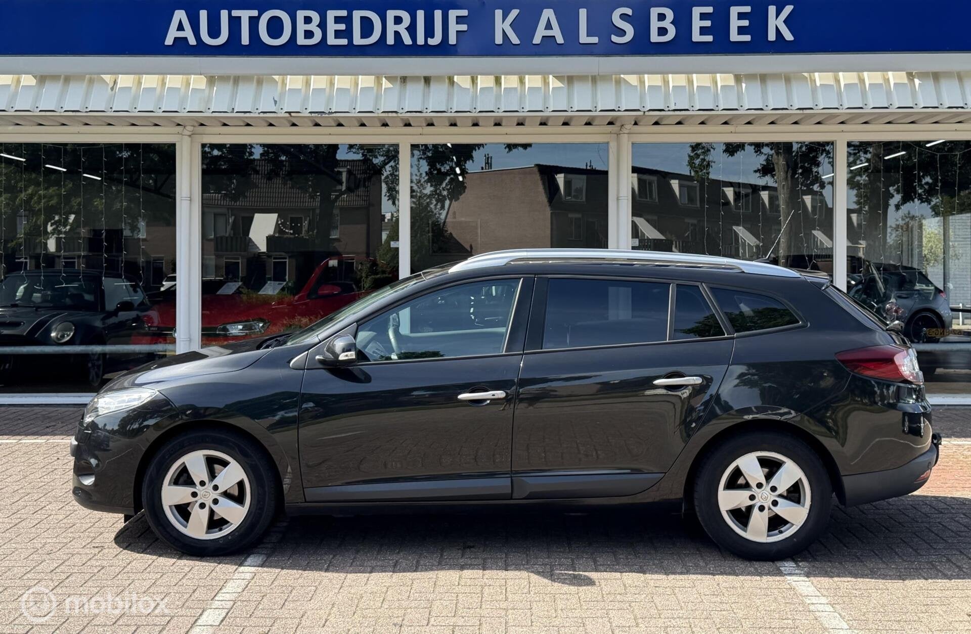 Renault Megane Estate 1.4 TCe Dynamique|Clima|Cruise|Navigat, Auto's, Voorwielaandrijving, Gebruikt, 680 kg, 4 cilinders