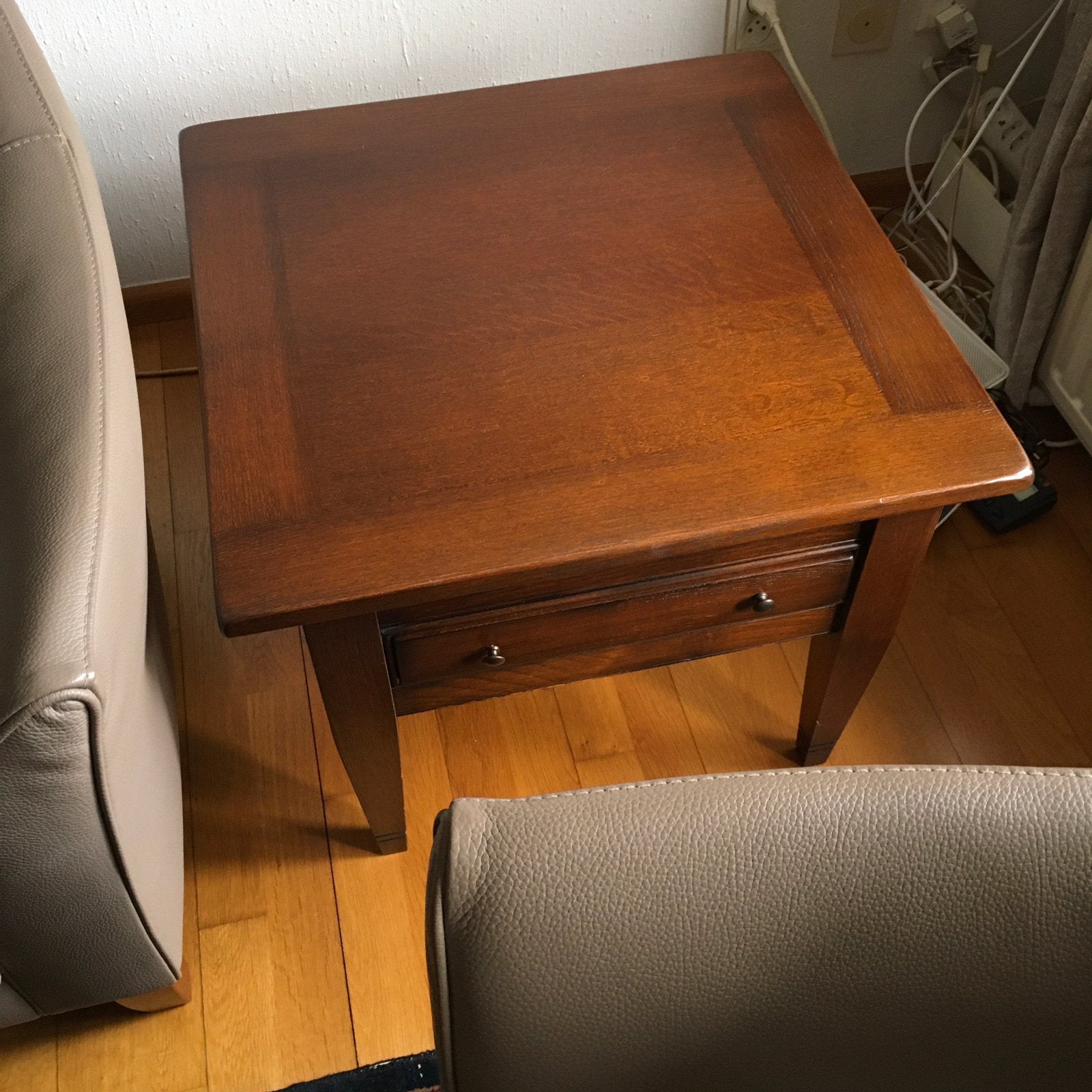 Klein model tafel met lade bijzettafel, Ophalen
