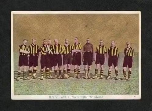 Voetbalplaatje HVV Den Haag Jaren 20/30., Verzamelen, Ophalen of Verzenden, Zo goed als nieuw