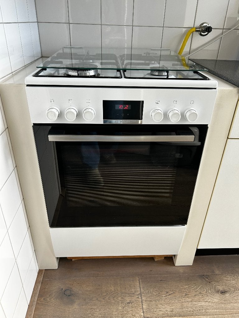Gasfornuis met oven, Ophalen, Gebruikt, Hete lucht, 4 kookzones