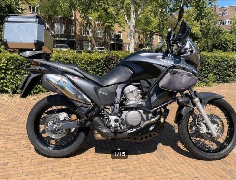Honda Transalp 700, Motoren, Handvatverwarming, 2 cilinders, Motorrijbewijs A, Gebruikt