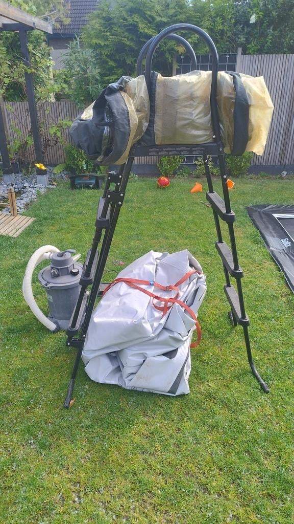 Zwembad met zandfilterpomp en ladder, Tuin en Terras, Zwembad-toebehoren, Ophalen of Verzenden, Gebruikt, Zwembadpomp