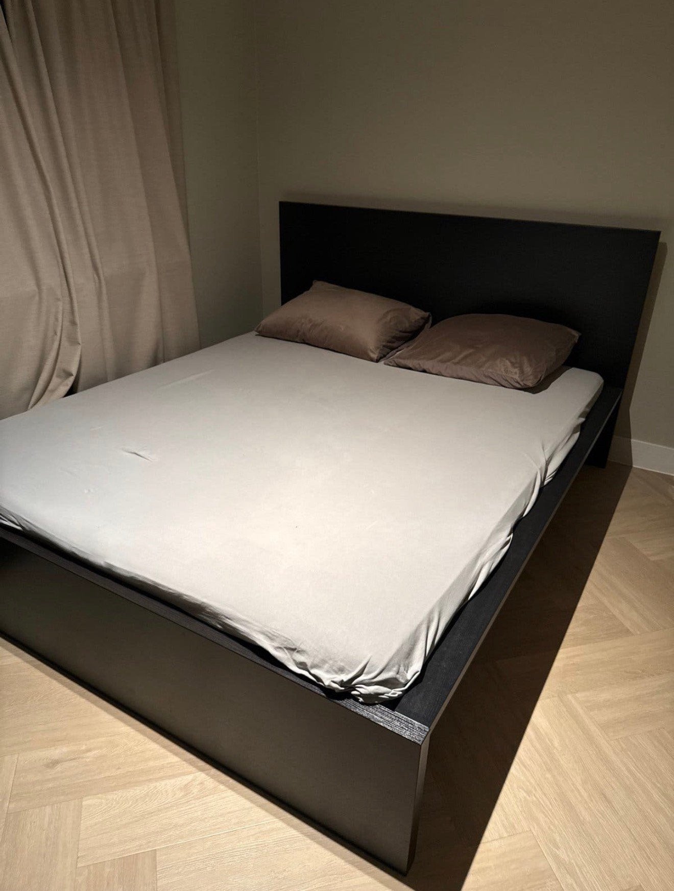 Niet gebruikt! Tweepersoonsbed zwart 180x 210, Ophalen, Nieuw, Tweepersoons, Zwart
