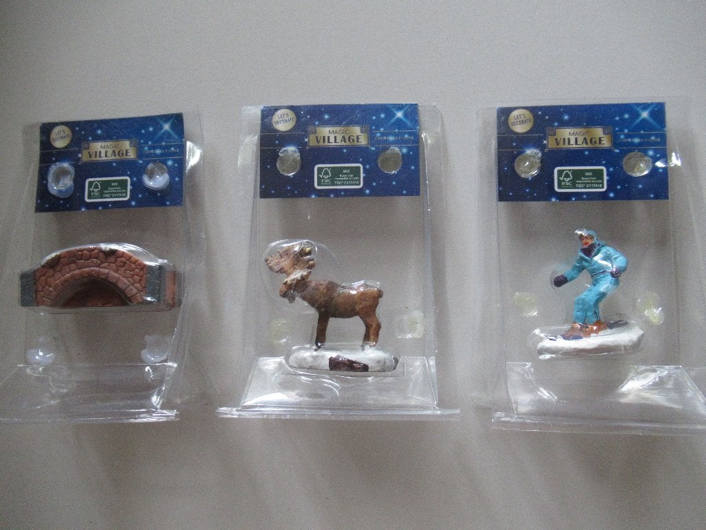 Kerst figuren 3 stuks van Magic Village, Ophalen, Nieuw
