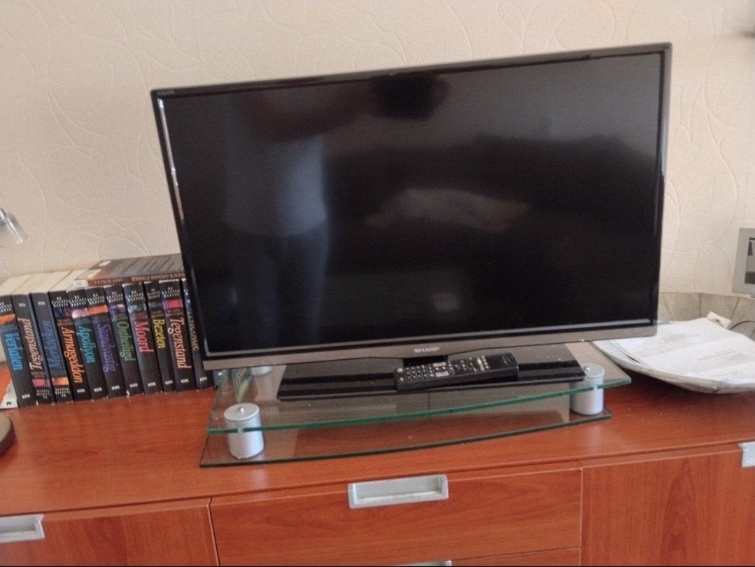 Sharp LC-32LE154E LCD TV met afstandsbediening, Audio, Tv en Foto, Televisies, Gebruikt, 50 Hz, Sharp, HD Ready (720p)