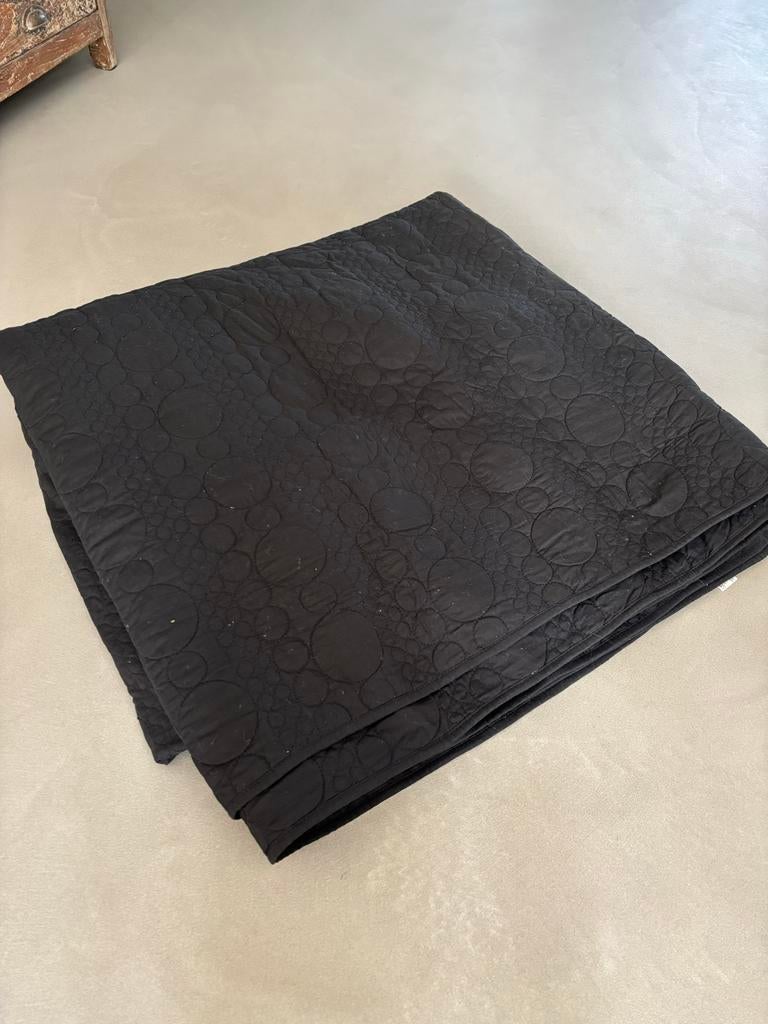 Zwart sprei met cirkelpatroon 250x300, Huis en Inrichting, Woonaccessoires | Plaids en Woondekens, Ophalen
