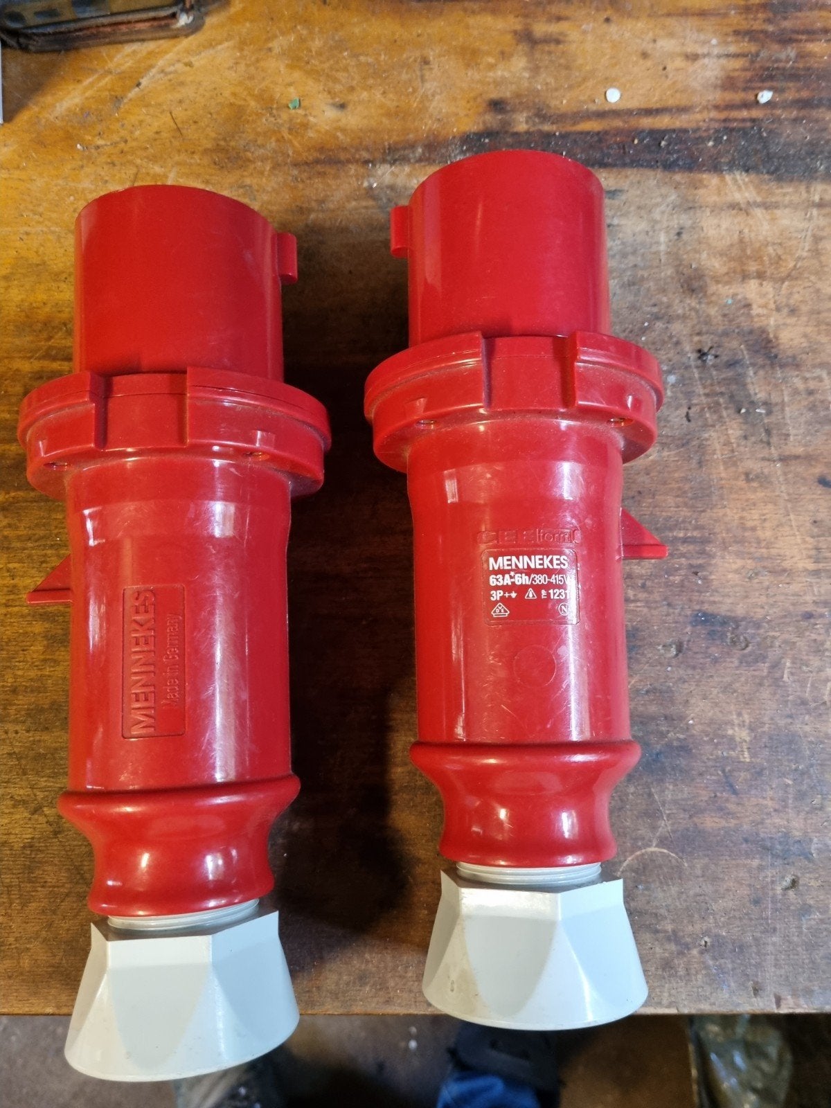 Mennekes CEEform 63A 3P+N+PE 380-415V Stekkers (2 stuks), Ophalen of Verzenden, Gebruikt, Overige merken, Stekker
