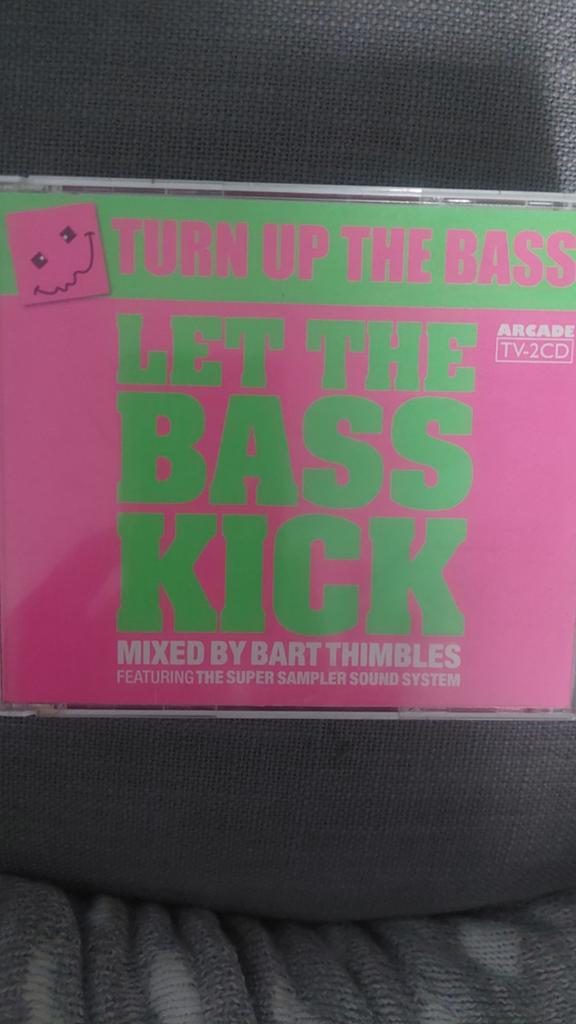 Turn Up The Bass - Let The Bass Kick (TV-2CD), Ophalen of Verzenden, Gebruikt, Dance Populair