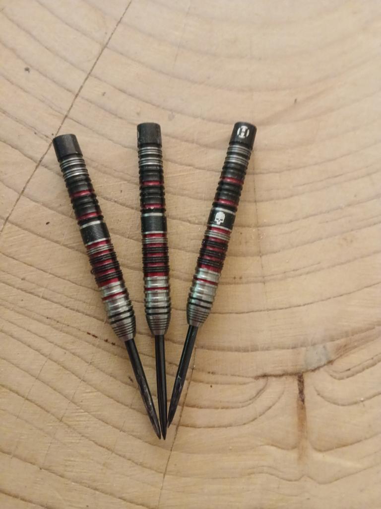Ryan Searle Heavy Metal Darts - 90% Tungsten 23g, Sport en Fitness, Darts, Ophalen of Verzenden, Zo goed als nieuw, Pijlen