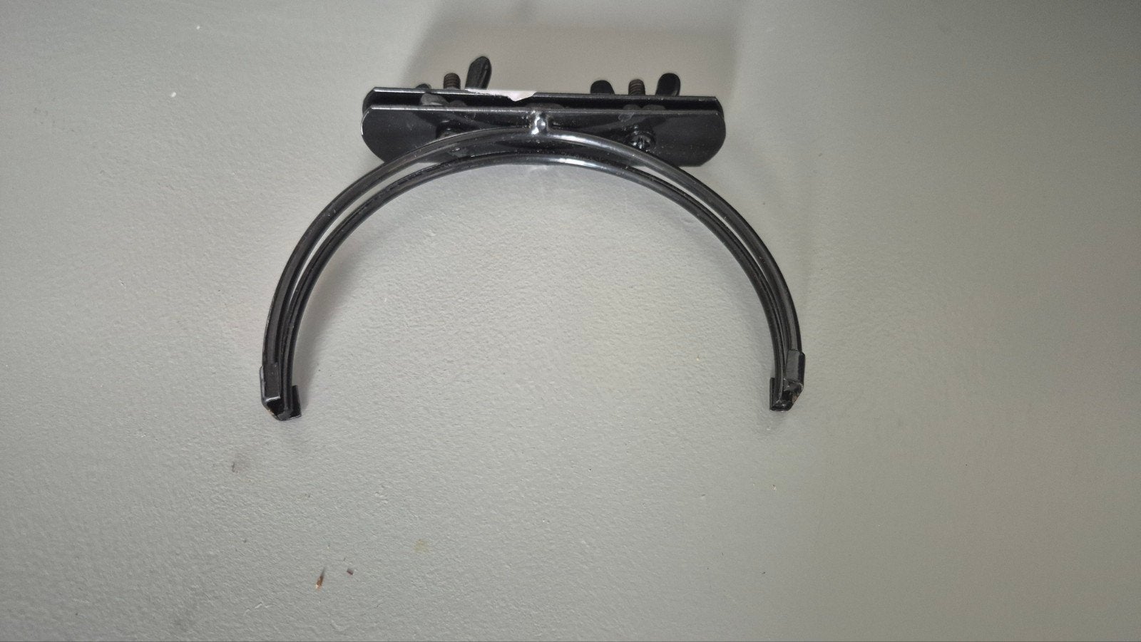 Ophangsysteen drinkbak bench, Ophalen