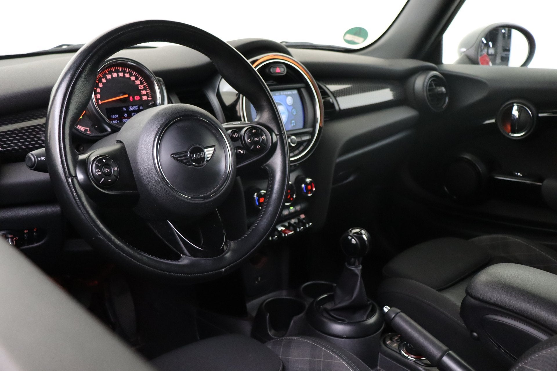 MINI Hatchback Cooper S Chili / Comfort Access / LED / Cruis, Auto's, Mini, 15 km/l, Gebruikt, 4 stoelen, Leder en Stof
