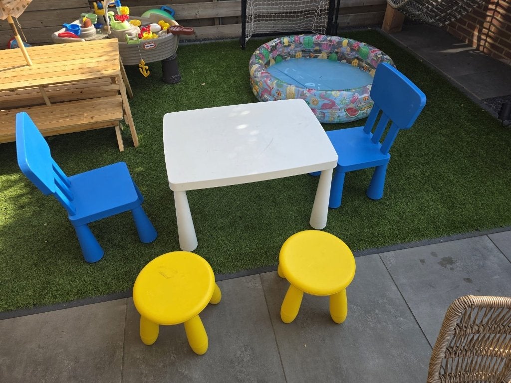 Kindertafel incl stoeltjes en krukjes, Ophalen, Gebruikt, Tafel(s) en Stoel(en)