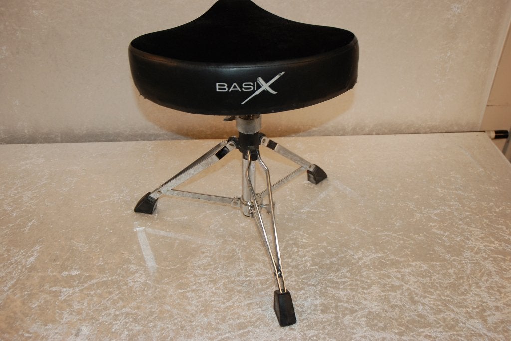 Basix zadel kruk met spindel   <26261379>, Muziek en Instrumenten, Instrumenten | Onderdelen, Gebruikt, Basix, ., Drums of Percussie